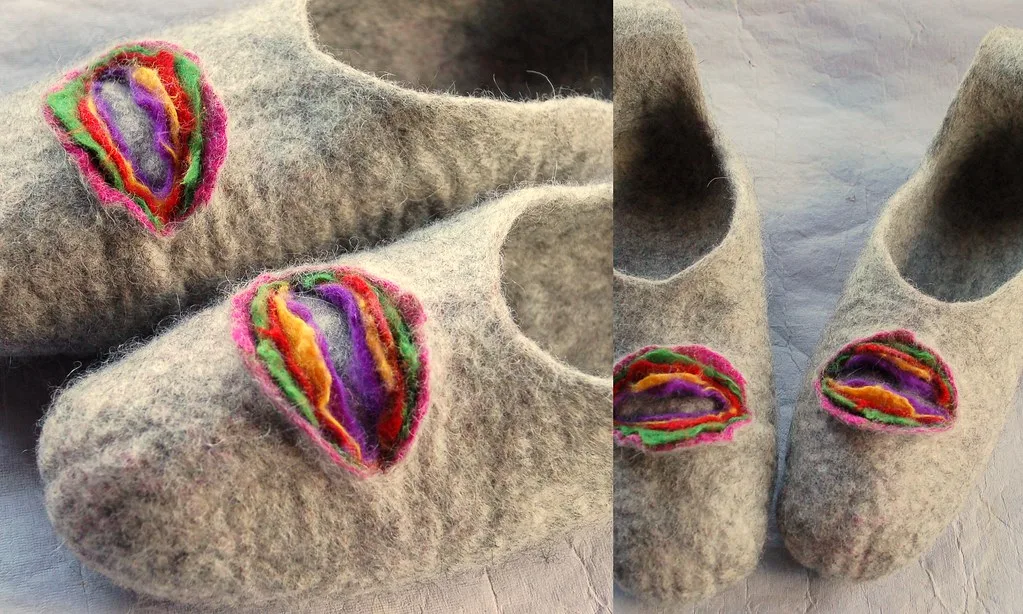 Felted wool slippers in several colours