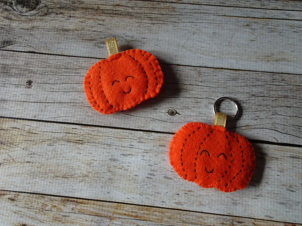 Small felt pumpkins with stems