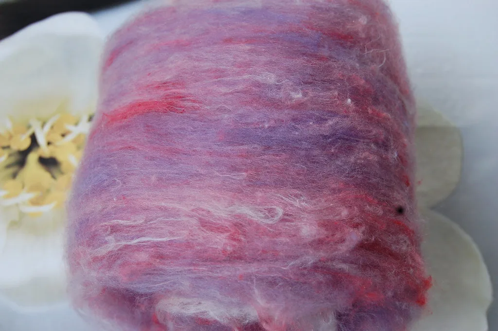 A carded wool batt, fibres lying in every direction